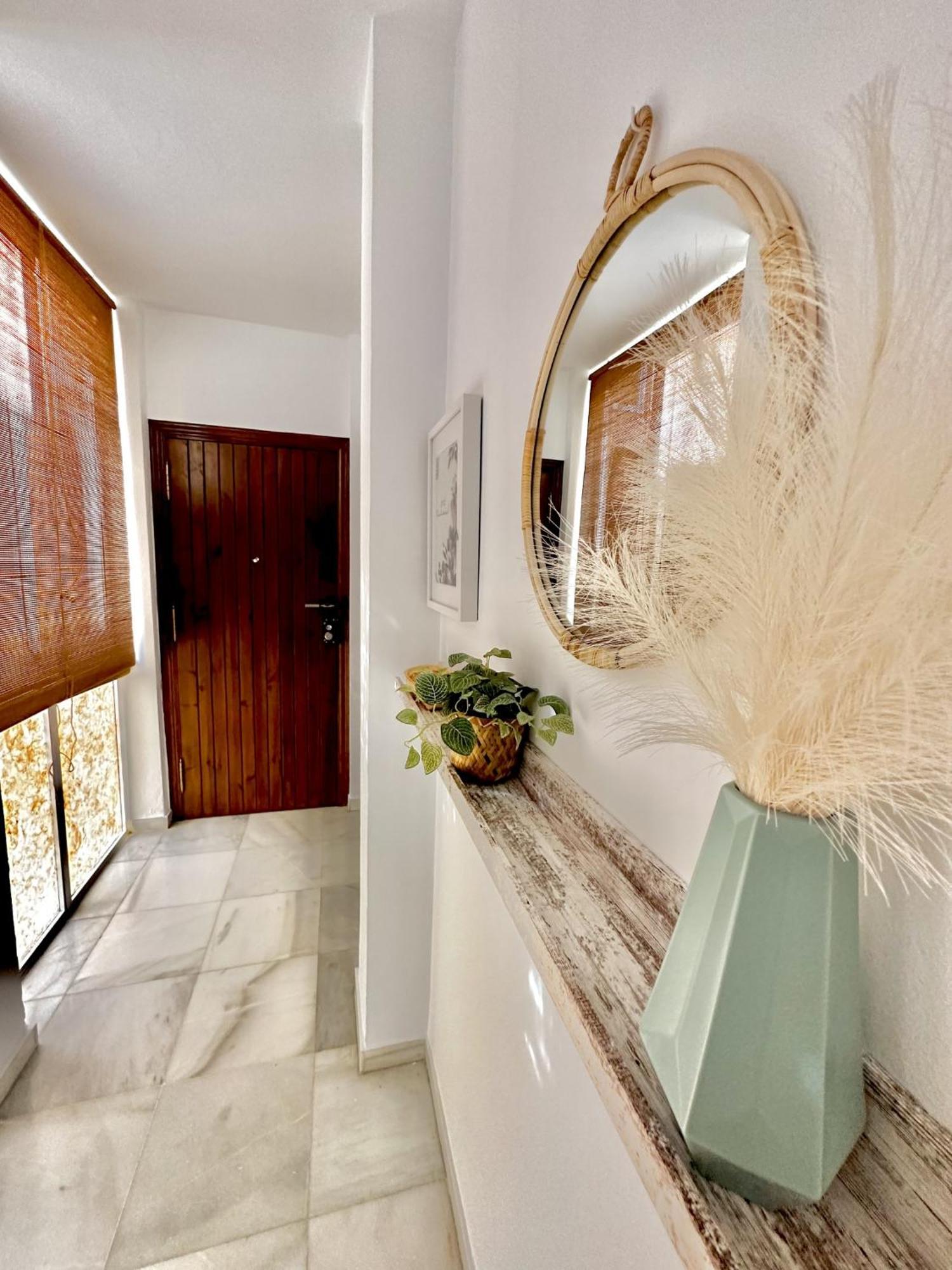 Apartamento Arellano Apartment Carmona  Bagian luar foto