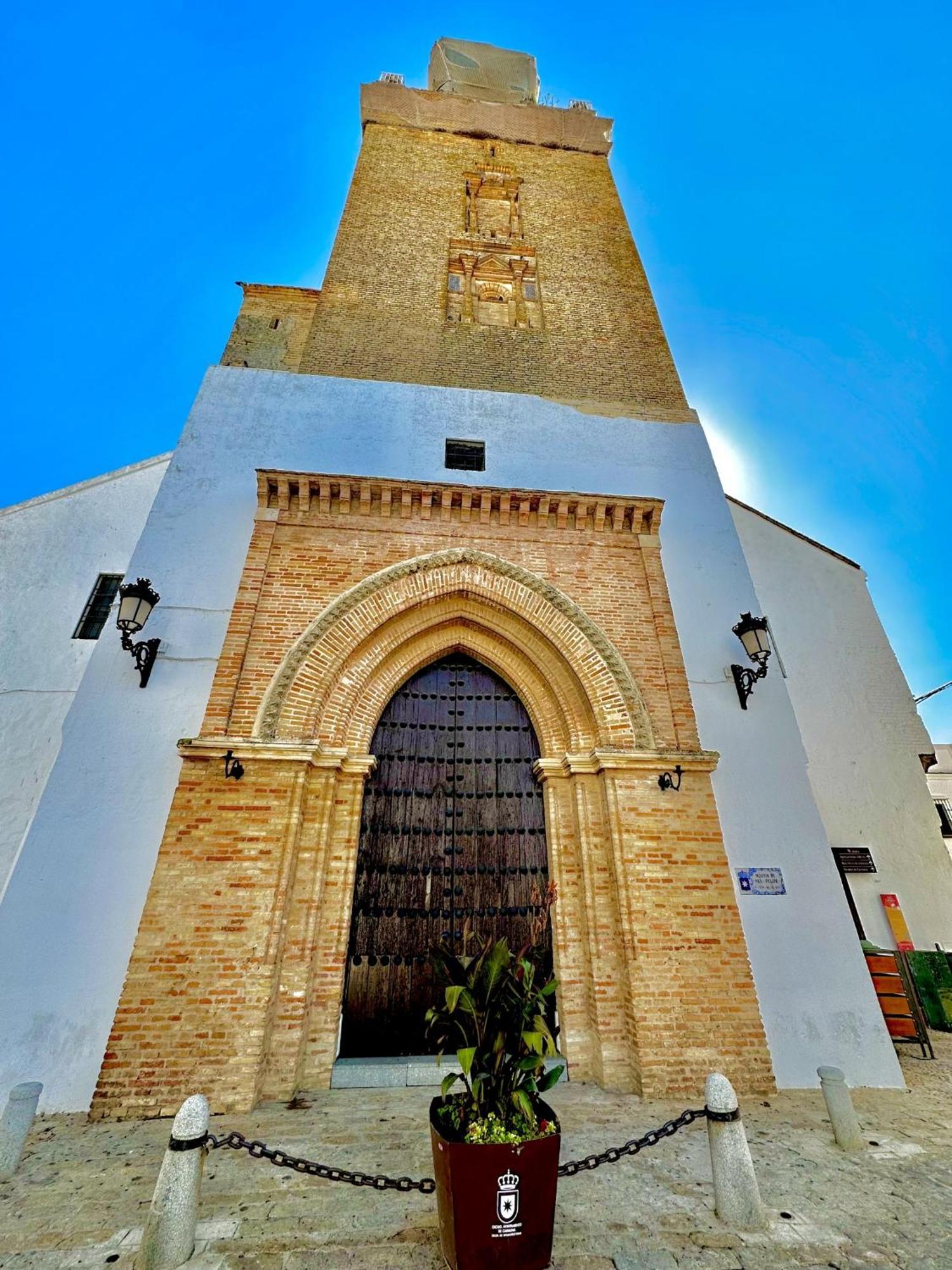 Apartamento Arellano Apartment Carmona  Bagian luar foto