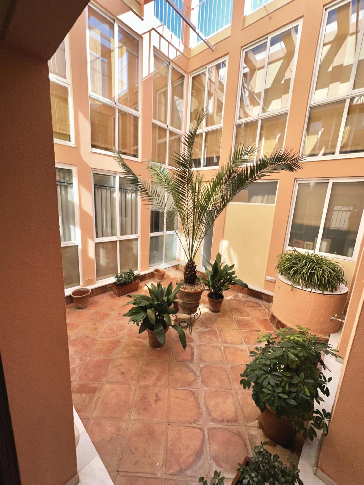 Apartamento Arellano Apartment Carmona  Bagian luar foto