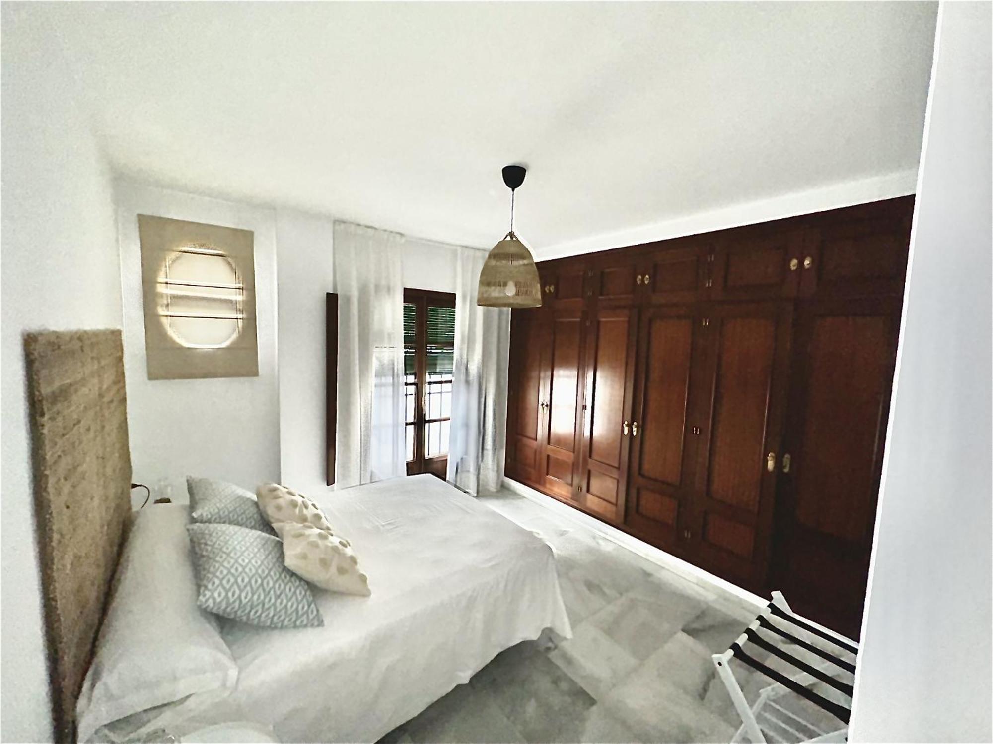 Apartamento Arellano Apartment Carmona  Bagian luar foto